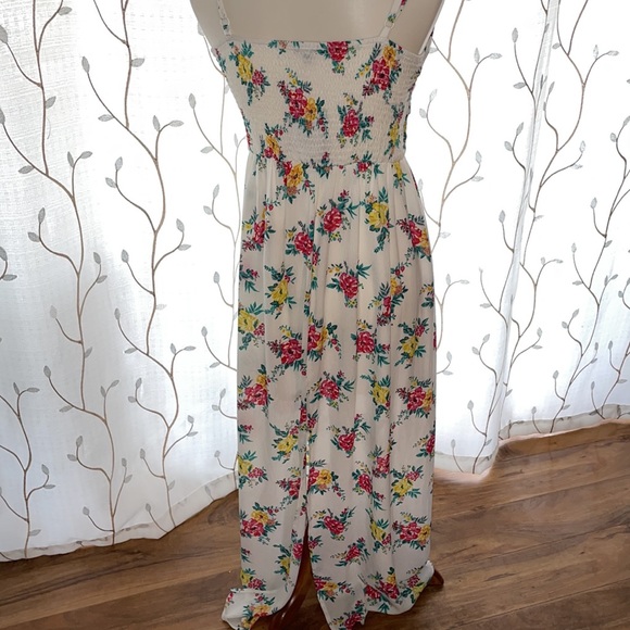 NWT Floral White Maxi Dress Lily Rose - Picture 4 of 9